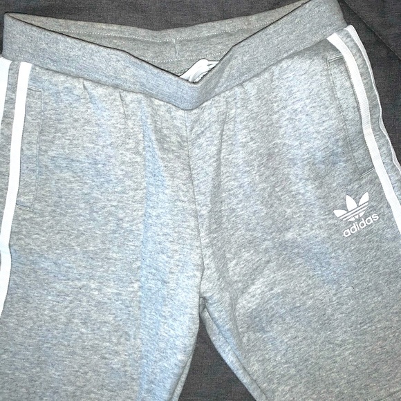 Adidas Shorts Small - Picture 6 of 6